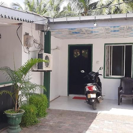 Kanthi Guest Inn 亭可马里 外观 照片