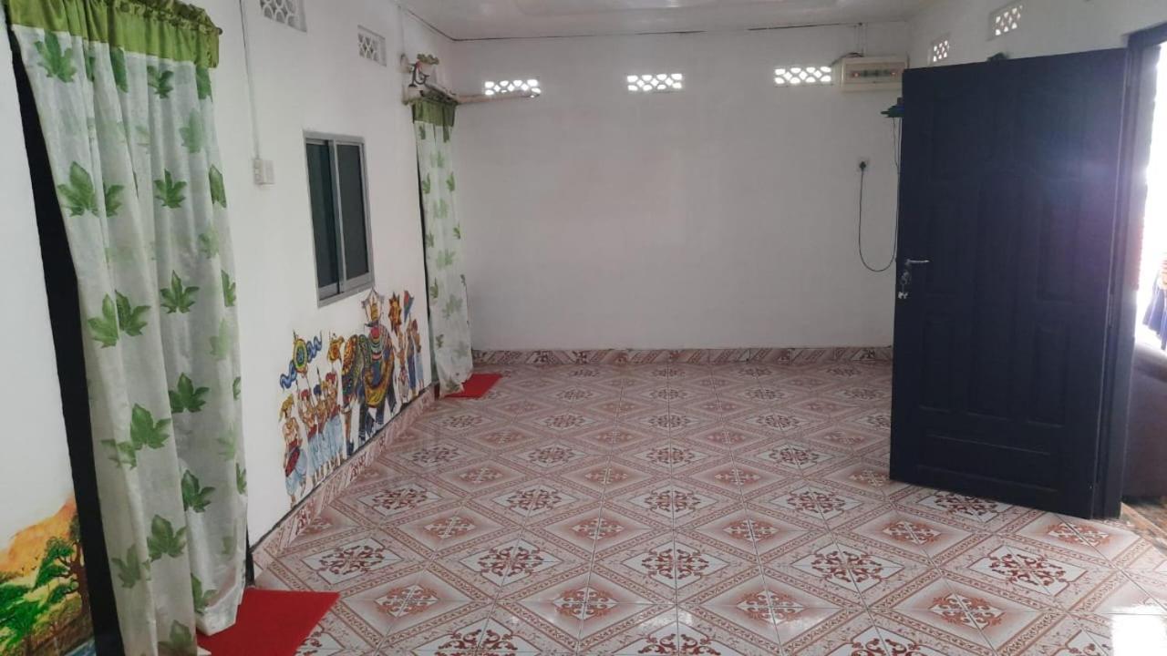 Kanthi Guest Inn 亭可马里 外观 照片