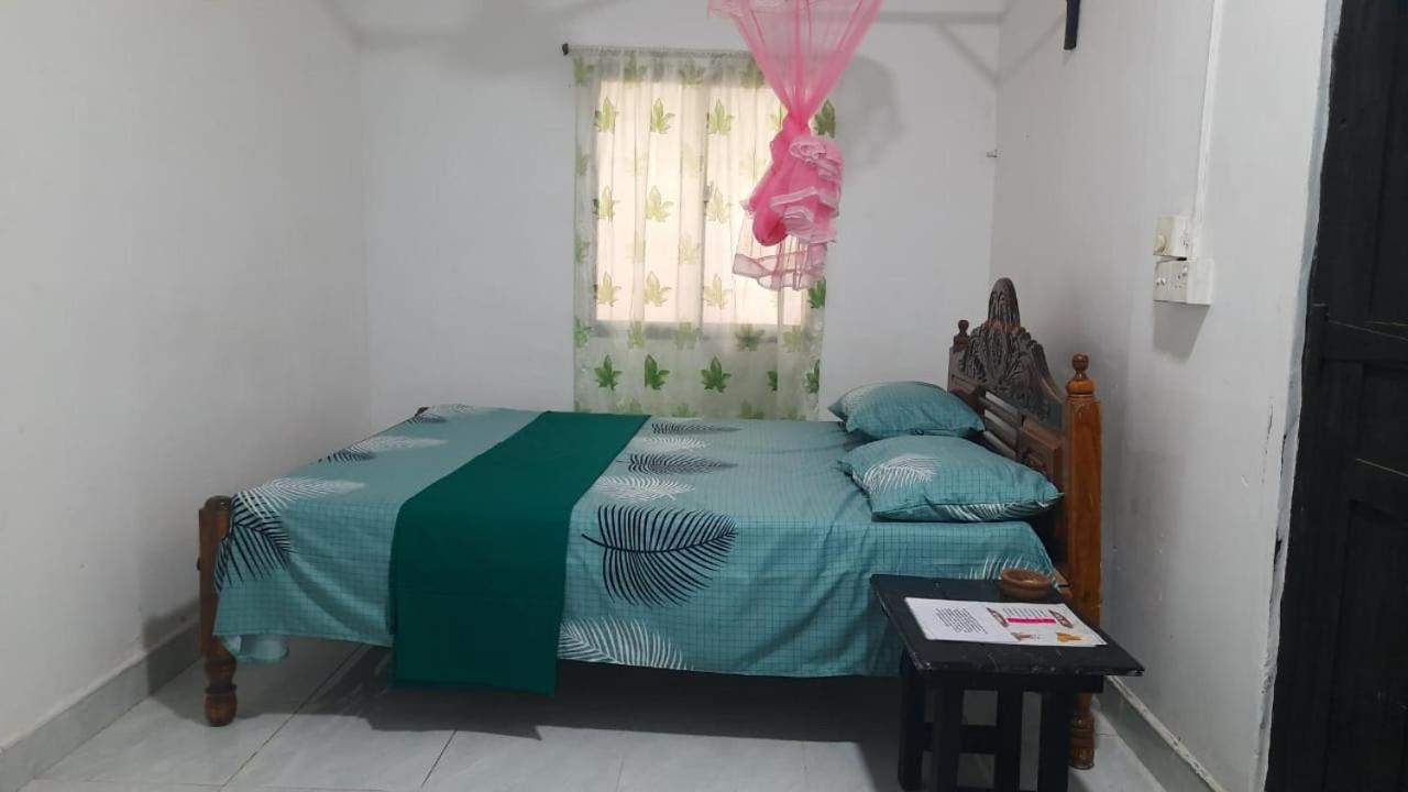 Kanthi Guest Inn 亭可马里 外观 照片
